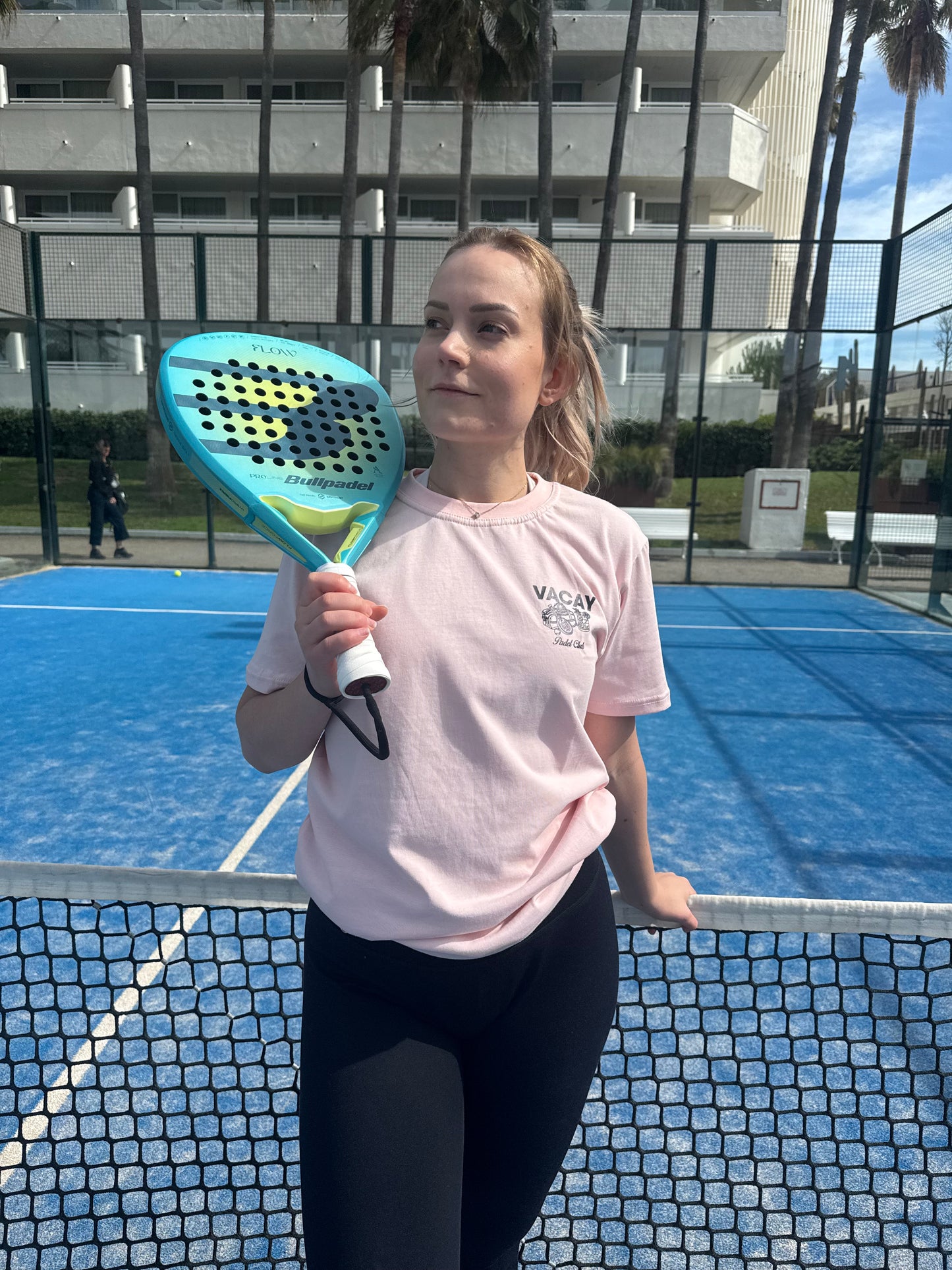 Spin & Tonic Padel Unisex Tee - Red Clay