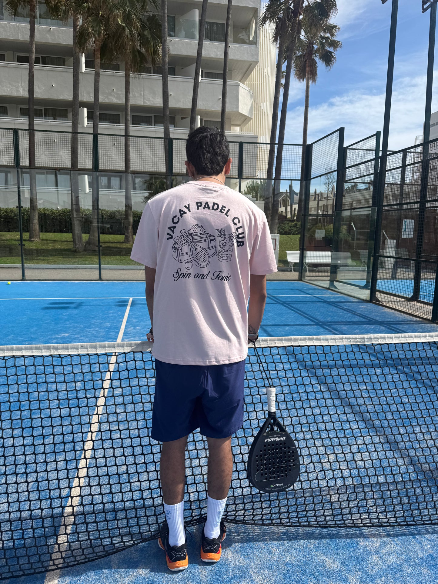 Spin & Tonic Padel Unisex Tee - Red Clay